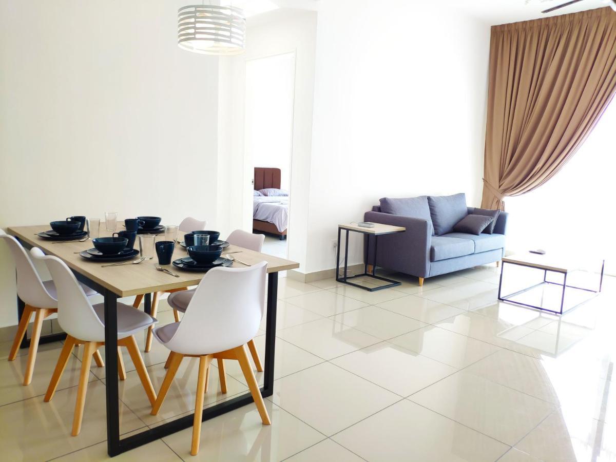 Netflix# Conezion Ioi Resort City By Salaam Suites Putrajaya Luaran gambar